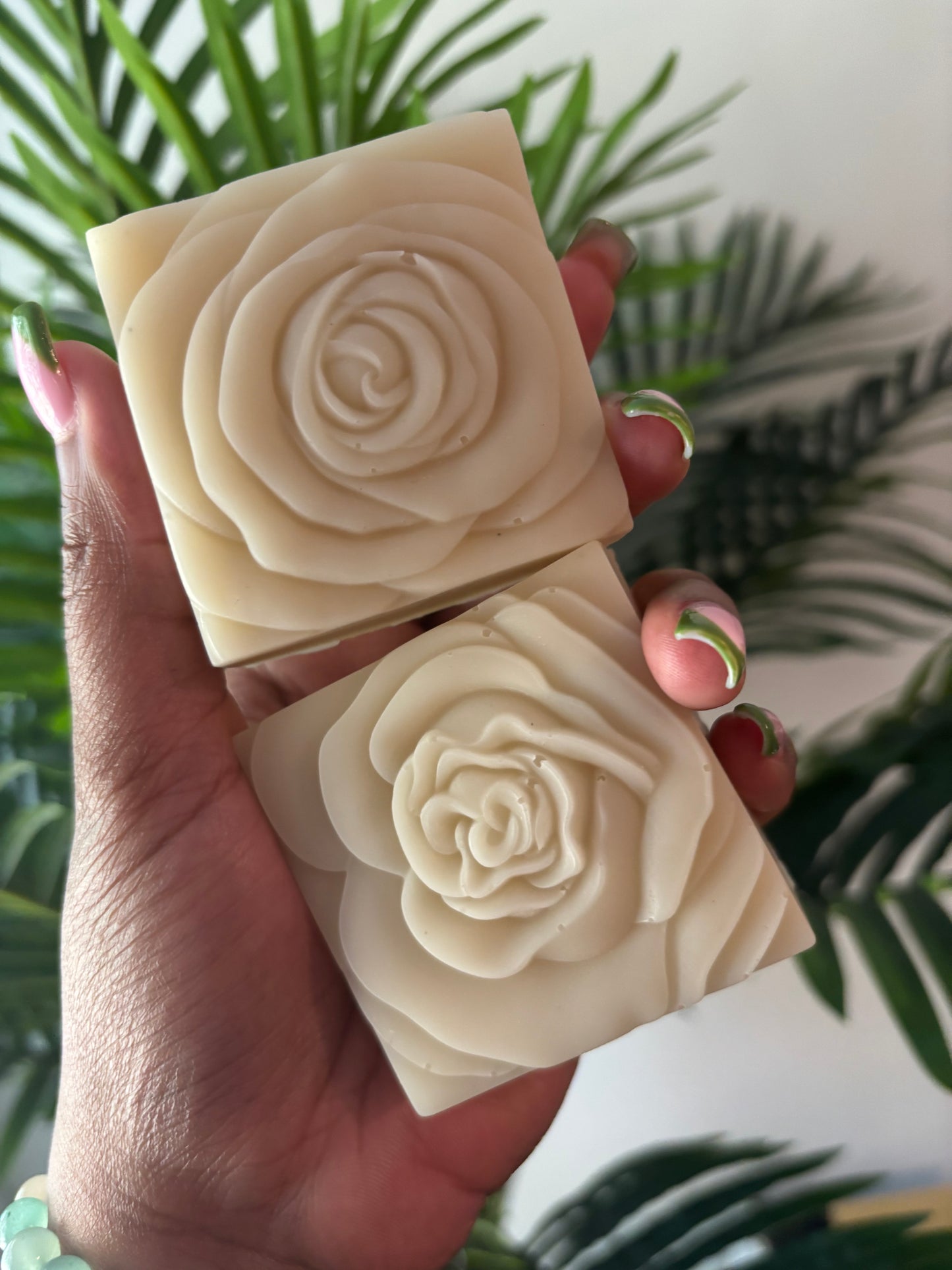 Allure Botanical Cleansing Bar